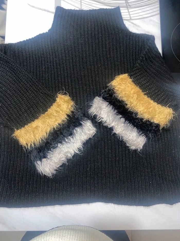 Pull grosse maille detail pilou sur les manches