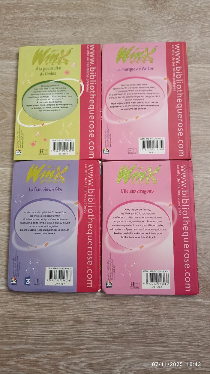 Lot 4 livres  Winx - photo numéro 3