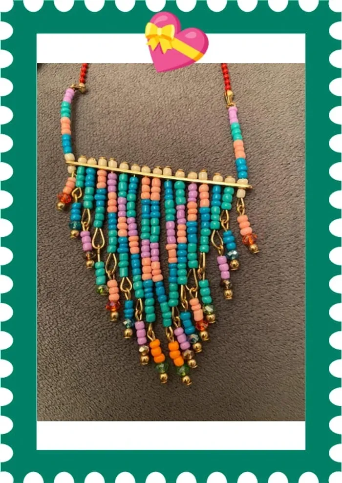 Magnifique sautoir bohème avec pendentif breloques et perles multicolores - photo numéro 2