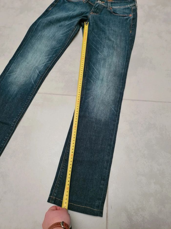 Jean 571 levi's w28 L32 en excellent état - photo numéro 14