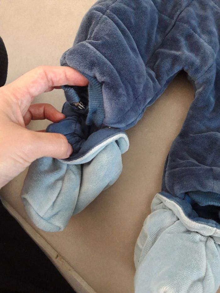 Combinaison pilote absorba 6 mois - photo numéro 7