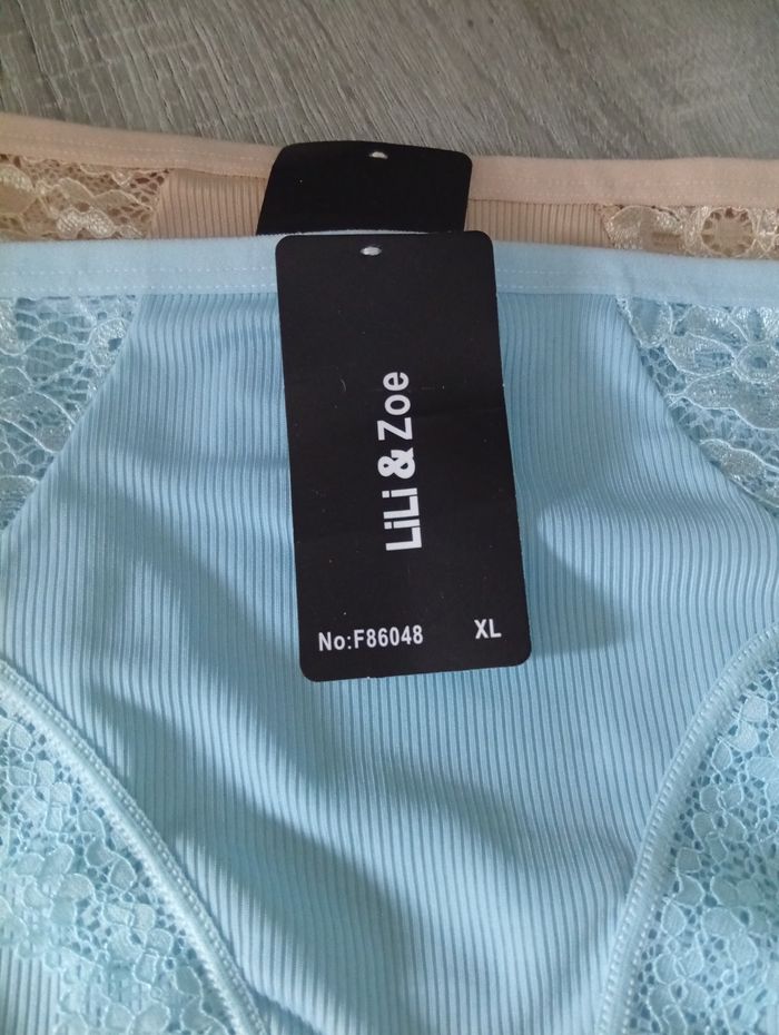 Joli lot de 2 culottes p'tite dentelle  dû XL - photo numéro 4