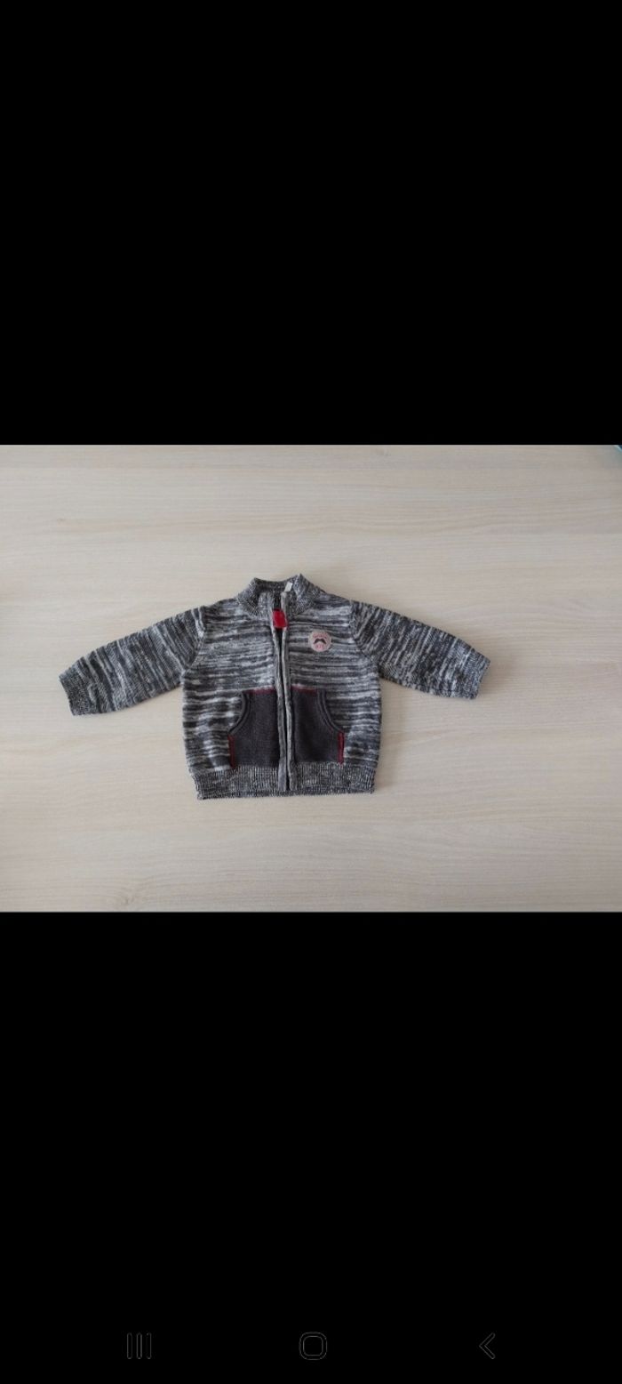 Gilet / veste 1 mois