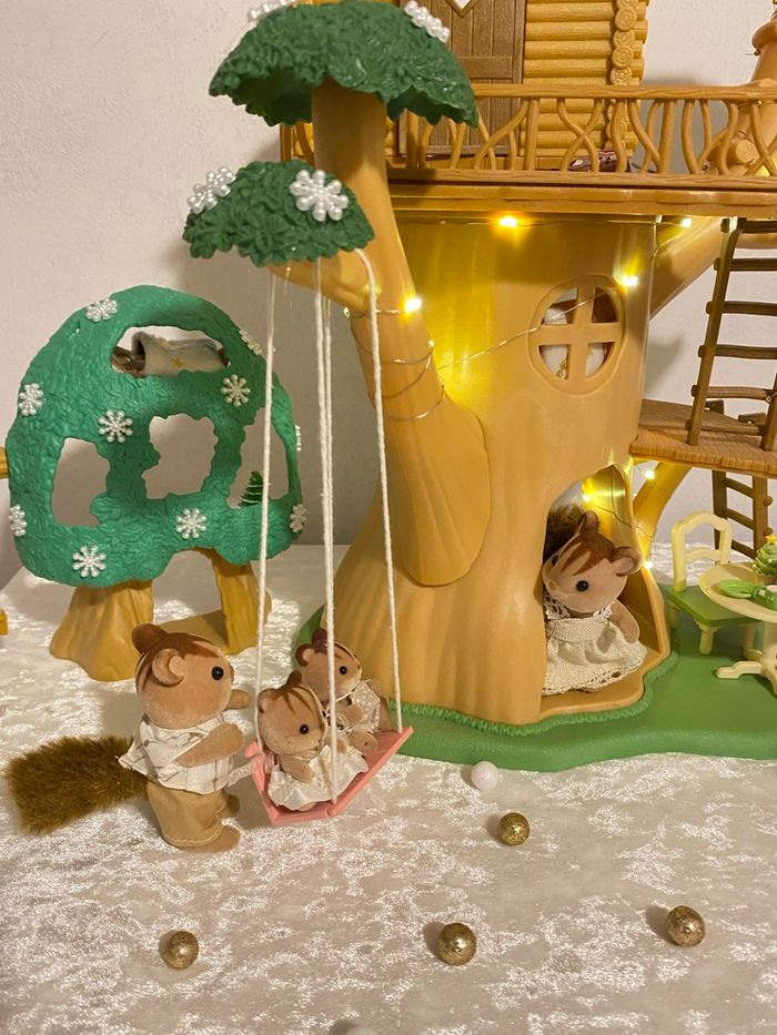 Chalet cabane, maison arbre Sylvanian, familier, écureuil Noël - photo numéro 8