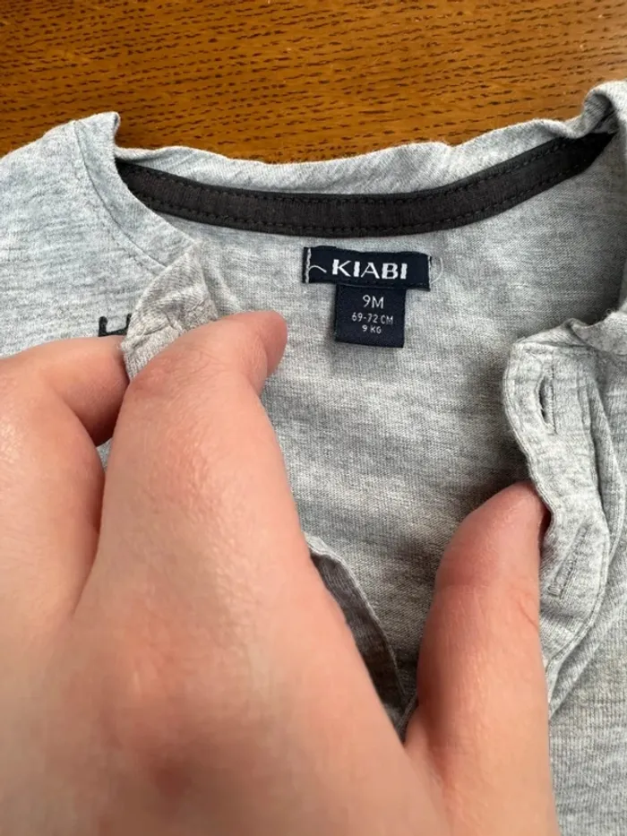 T-shirt manche longue Kiabi 9 mois - photo numéro 4