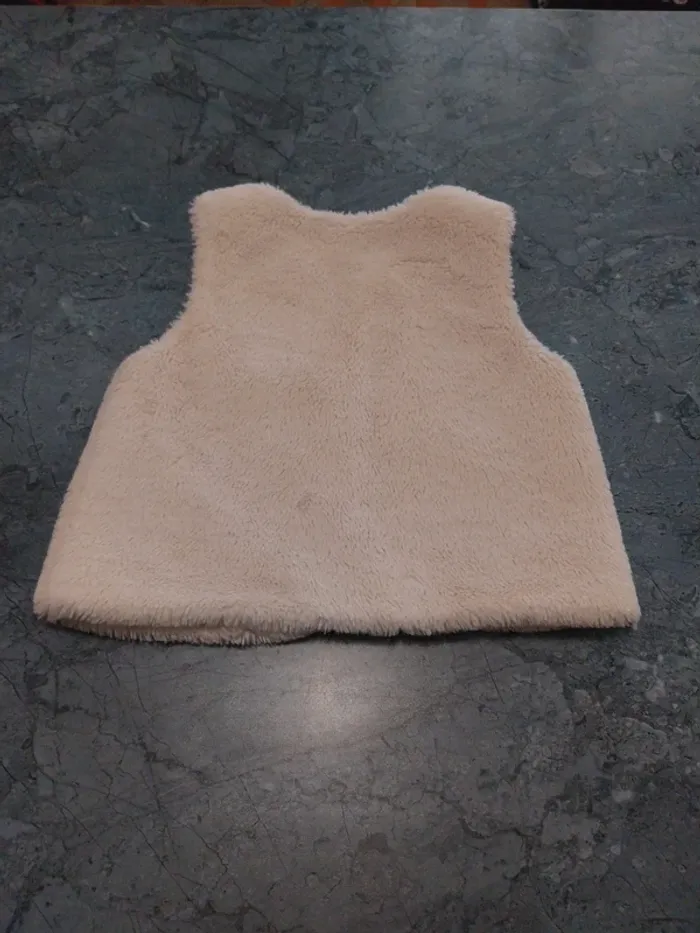 Veste sans manche T.6 ans - photo numéro 2