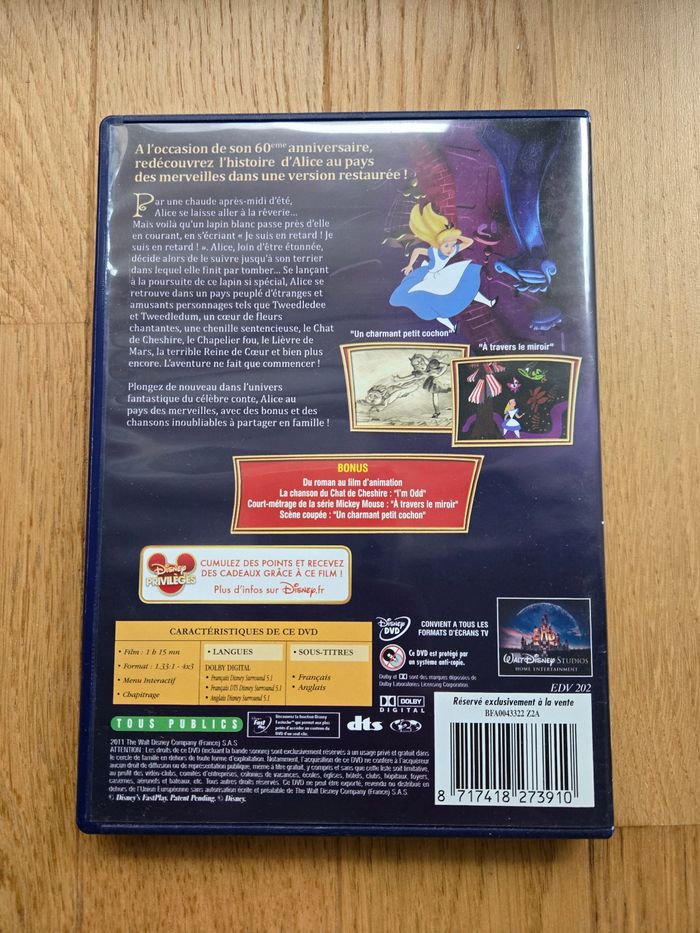 Dvd "Alice aux Pays des Merveilles" - photo numéro 2