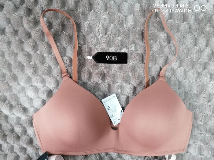 Soutiens-gorge - photo numéro 2