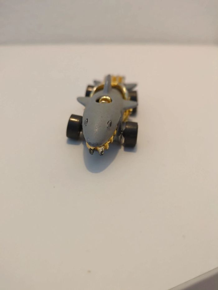 Hot Wheels 1986 voiture requin  Sharkruiser