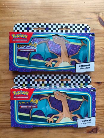 Pokemon Plumier illustration dracaufeu en metal Avec 2 Boosters FR