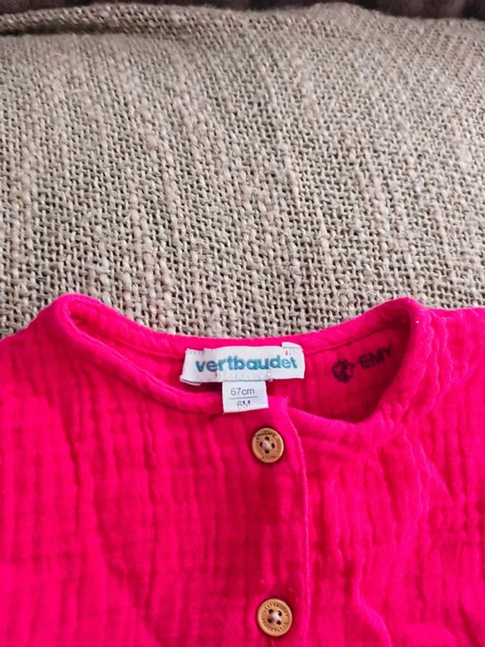 Robe gaz de coton fushia Vertbaudet 6 mois excellent état - photo numéro 3