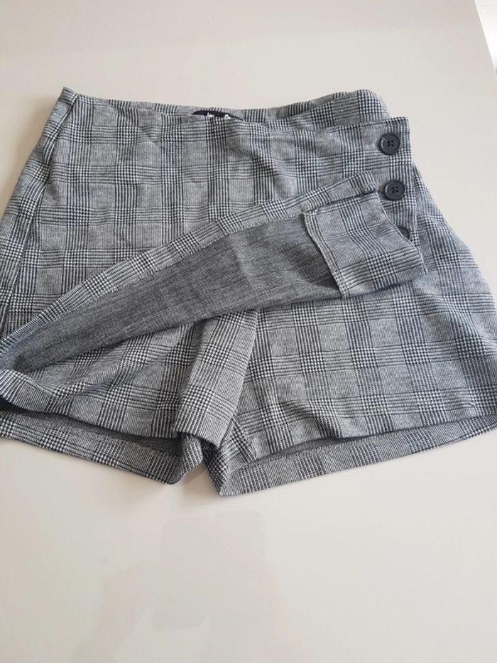 Jupe short - photo numéro 2