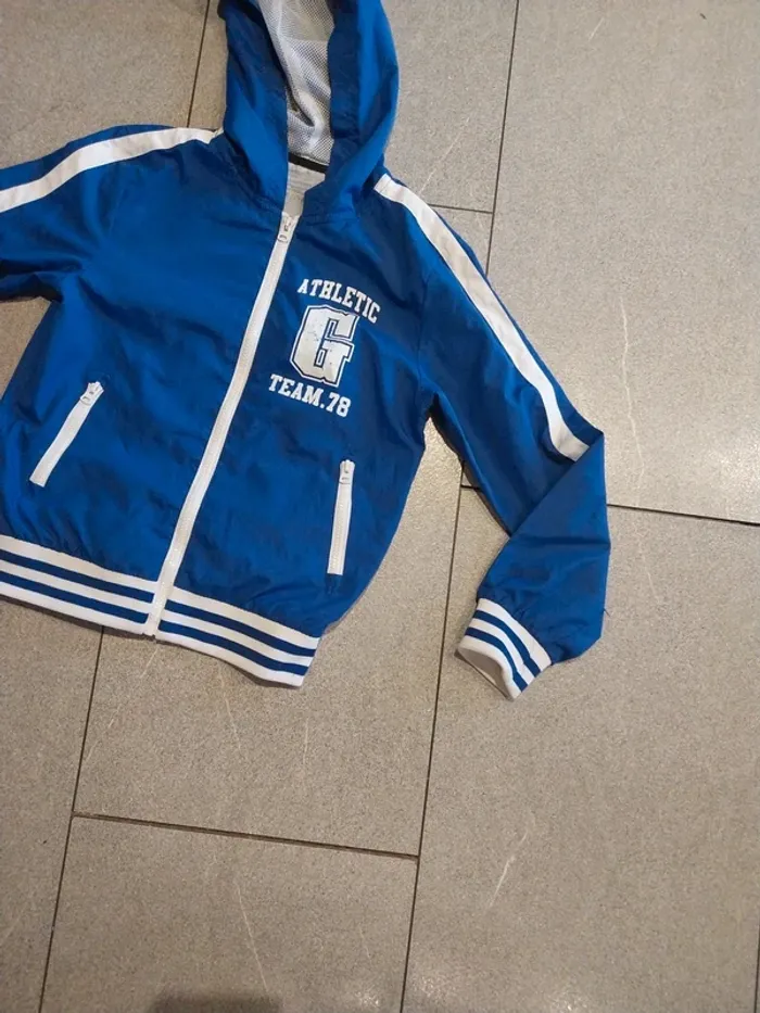 Veste de sport à capuche - photo numéro 2