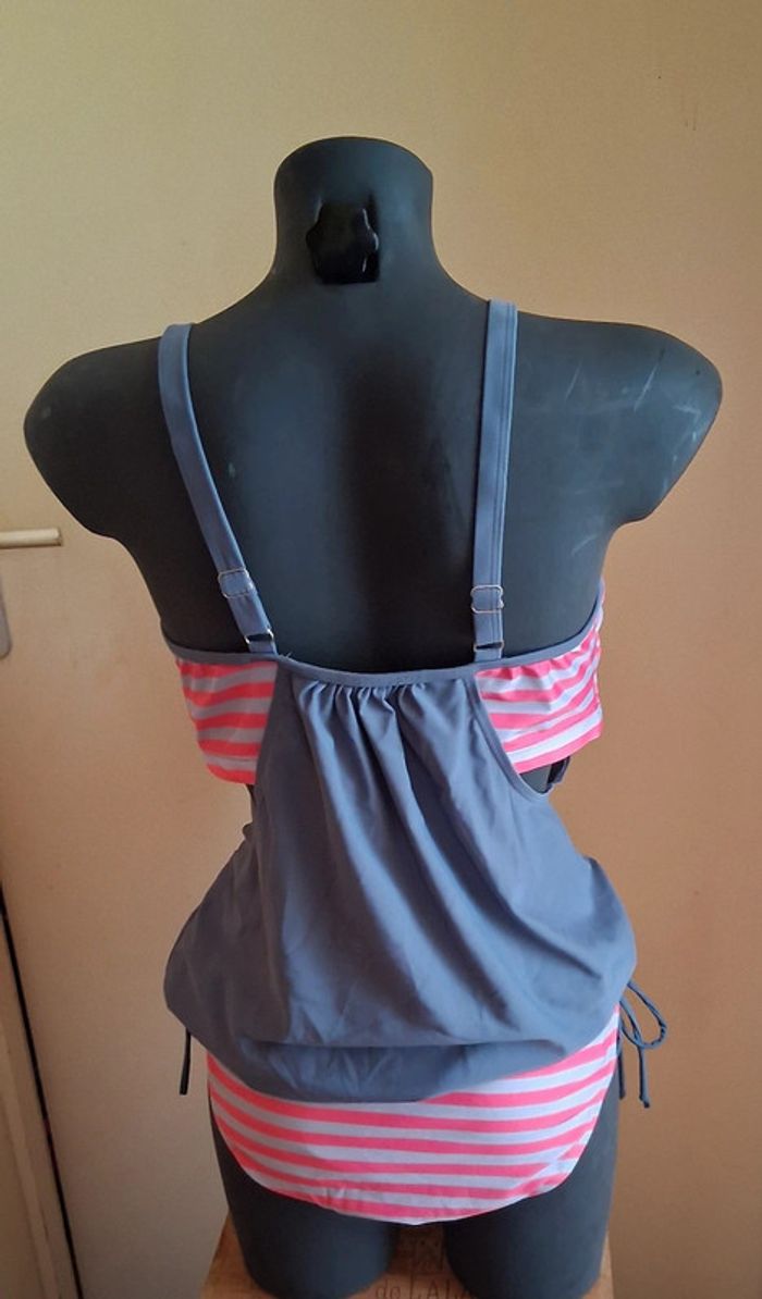 Maillot de bain 2 pièces taille 44 - photo numéro 2