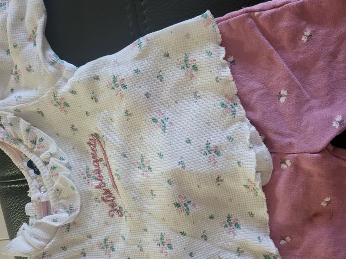 Ensemble t-shirt + 2 pantalons 3 mois - photo numéro 2