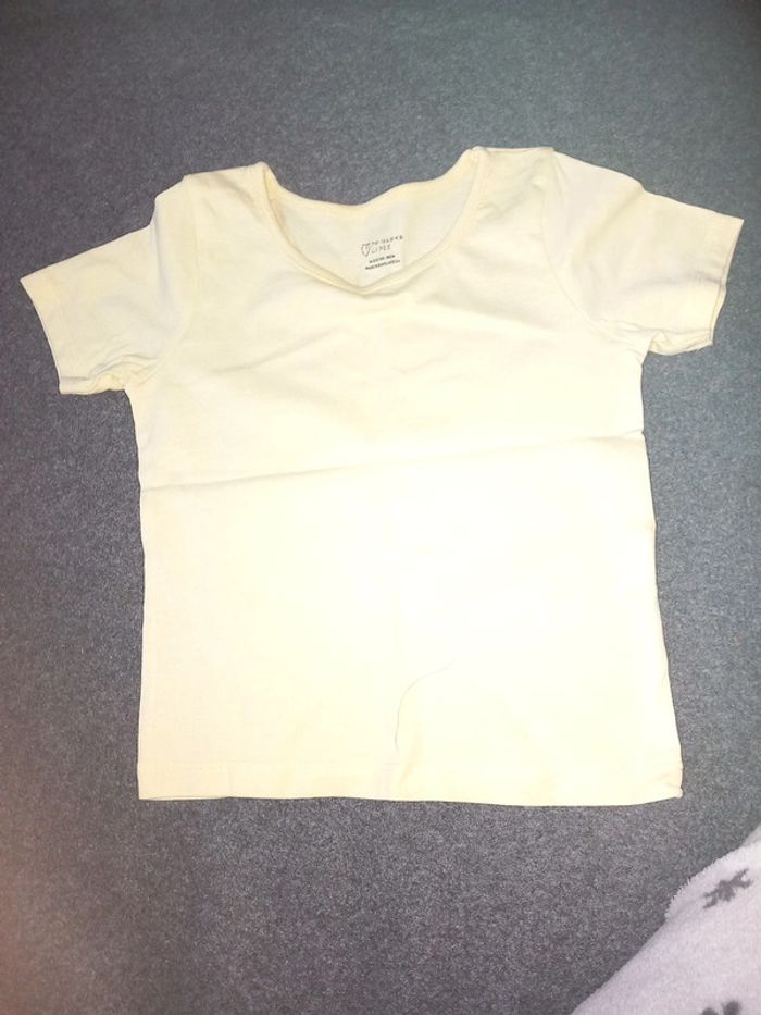 T-shirt taille 98cm primark 24/36mois - photo numéro 1