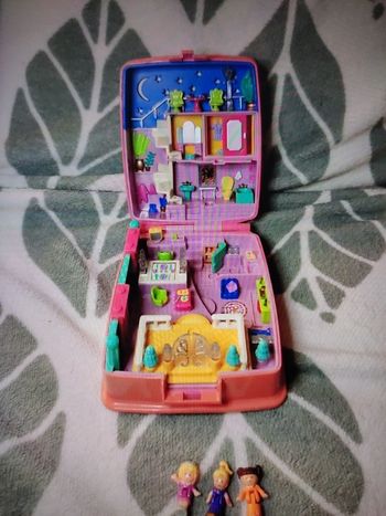 Polly pocket