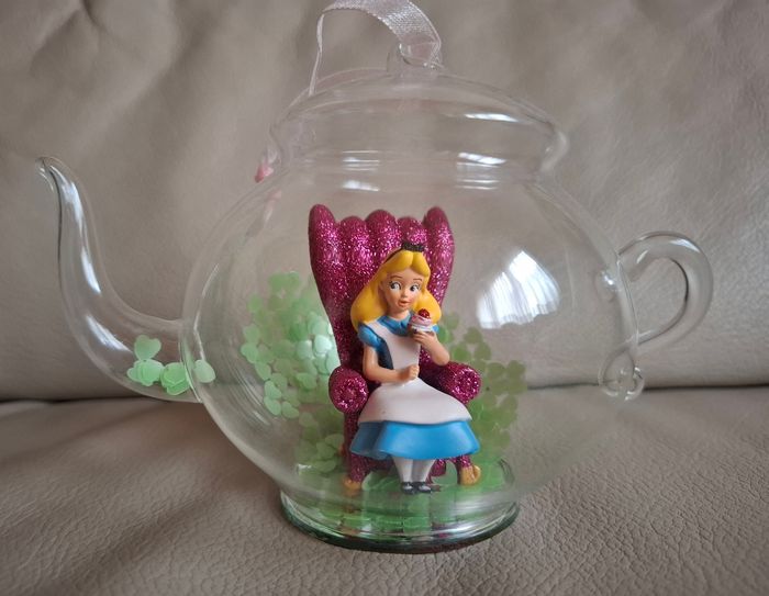 Ornement Décoration de Noël Alice au pays des merveilles Disney - photo numéro 10