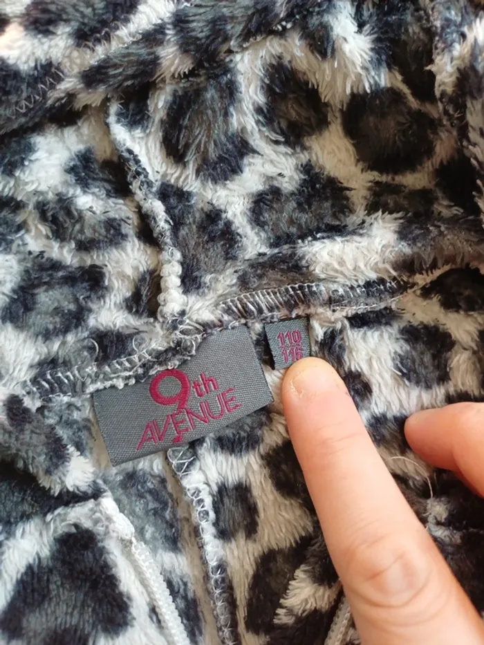 Combinaison pyjama velours léopard 🐆 - photo numéro 4