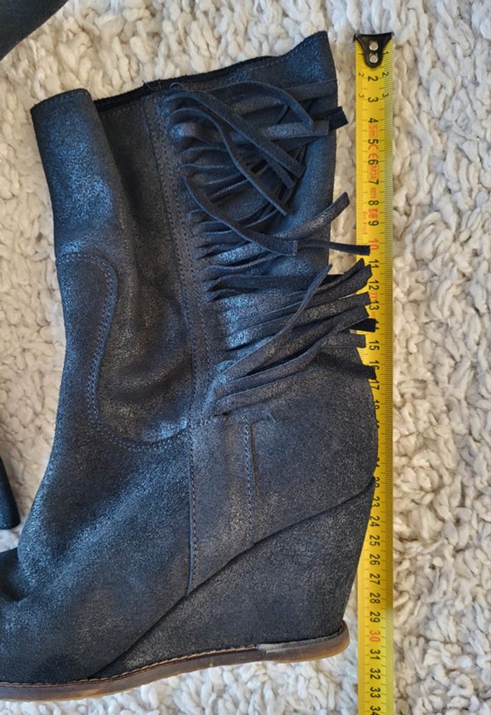 Bottes noires à franges mi hautes en daim talon compensé Galeries Lafayette Taille 39 - photo numéro 13