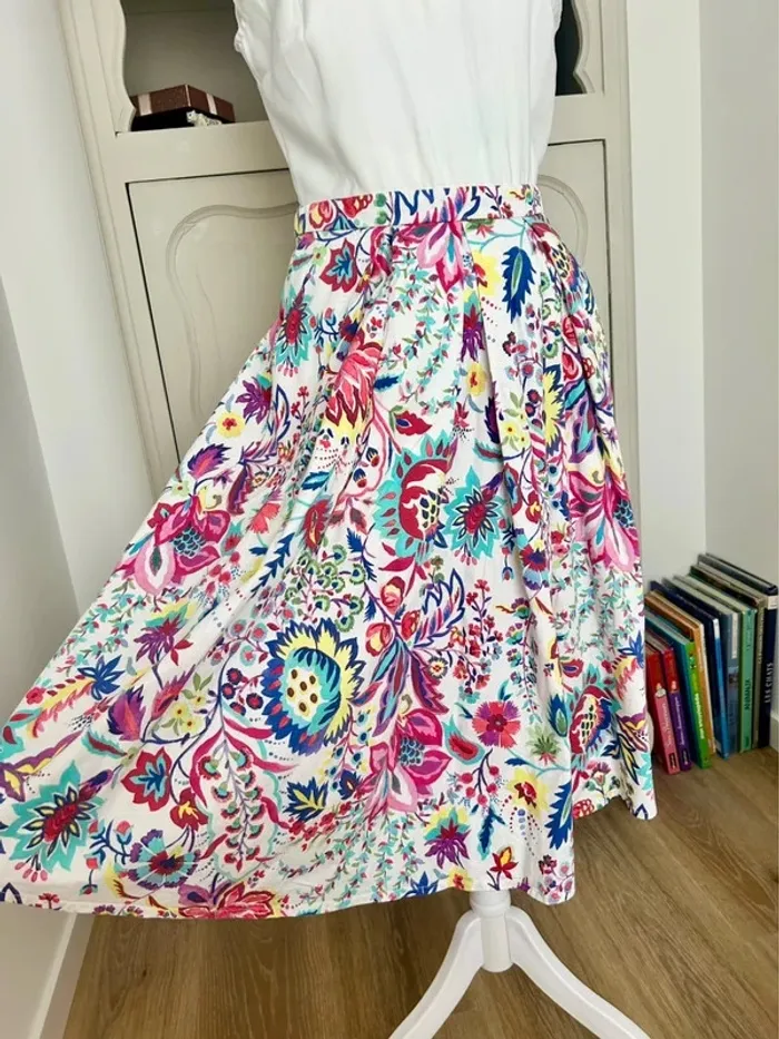 Superbe petite robe blanc et colorée chic et élégante Nafnaf taille 36 , S , 1 - photo numéro 3