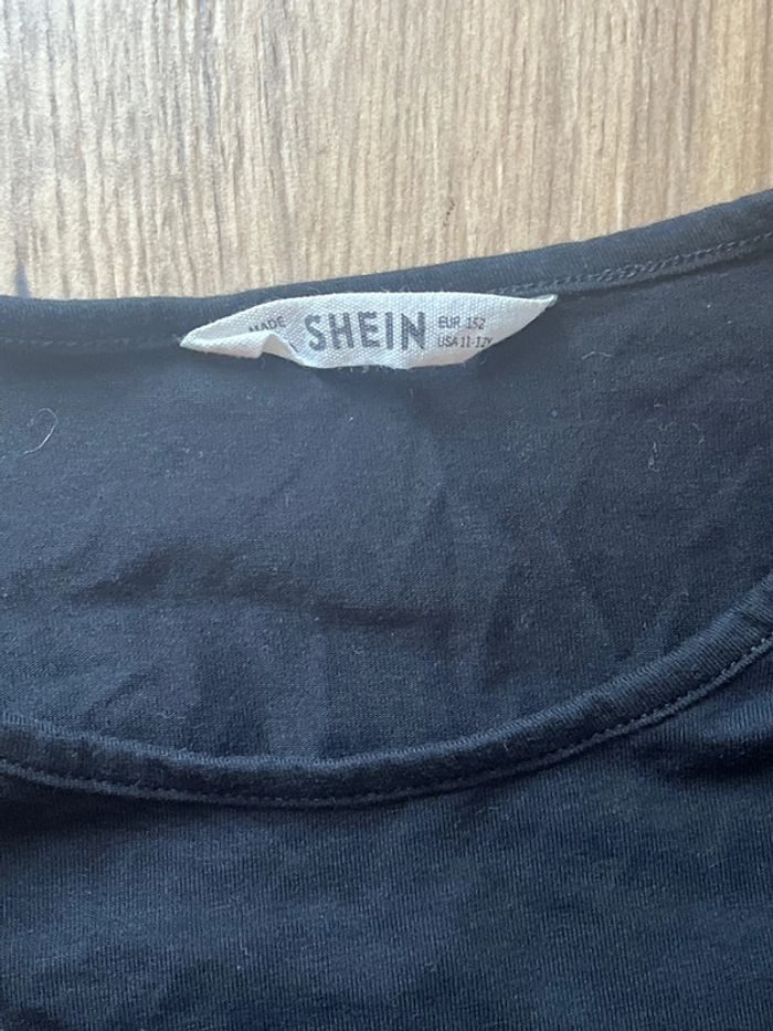 Haut court noir SHEIN taille 11-12 ans - photo numéro 2