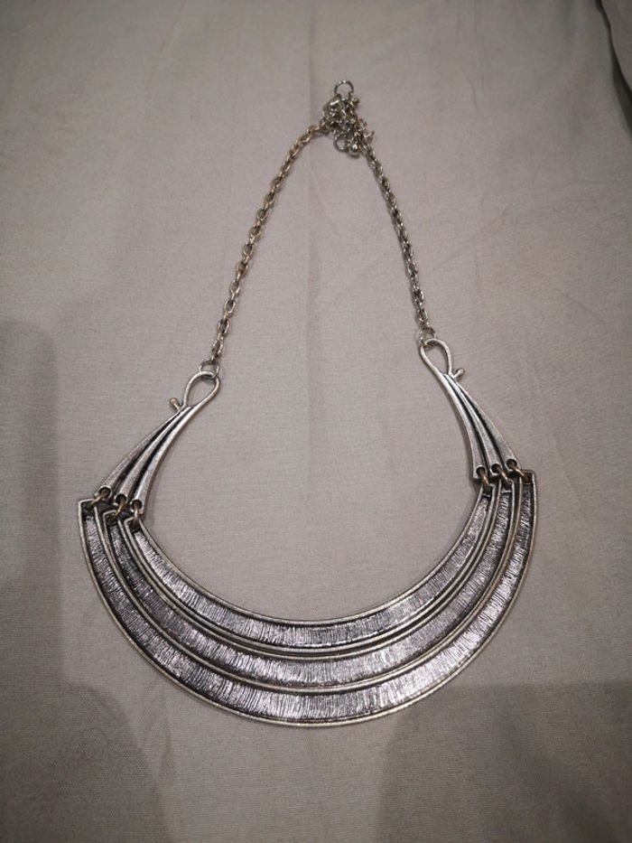 Collier ras de cou Couleur argenté - photo numéro 5
