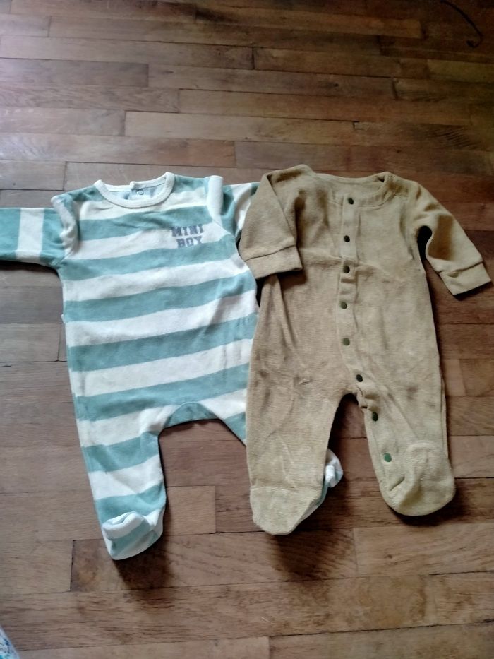 Lot deux pyjama 3 mois - photo numéro 3