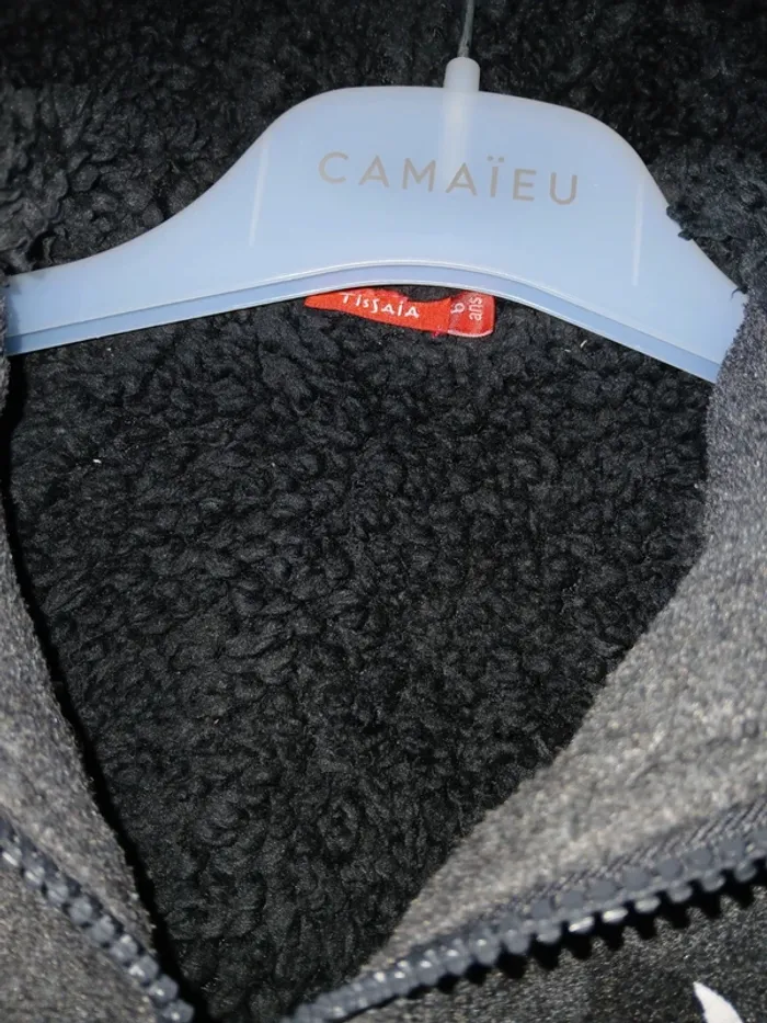💙 Gilet épais molletonné bien chaud taille 6 ans. - photo numéro 2