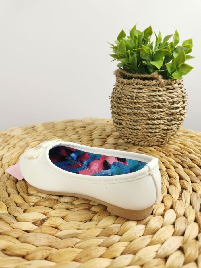 Ballerines blanches Nina Girl Pointure 24 - photo numéro 6