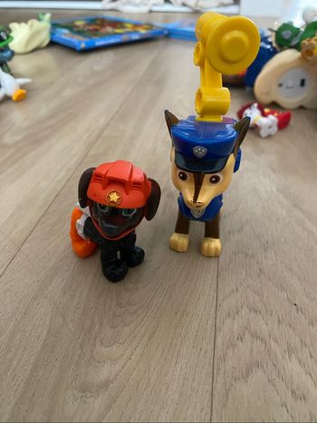 Deux personnages