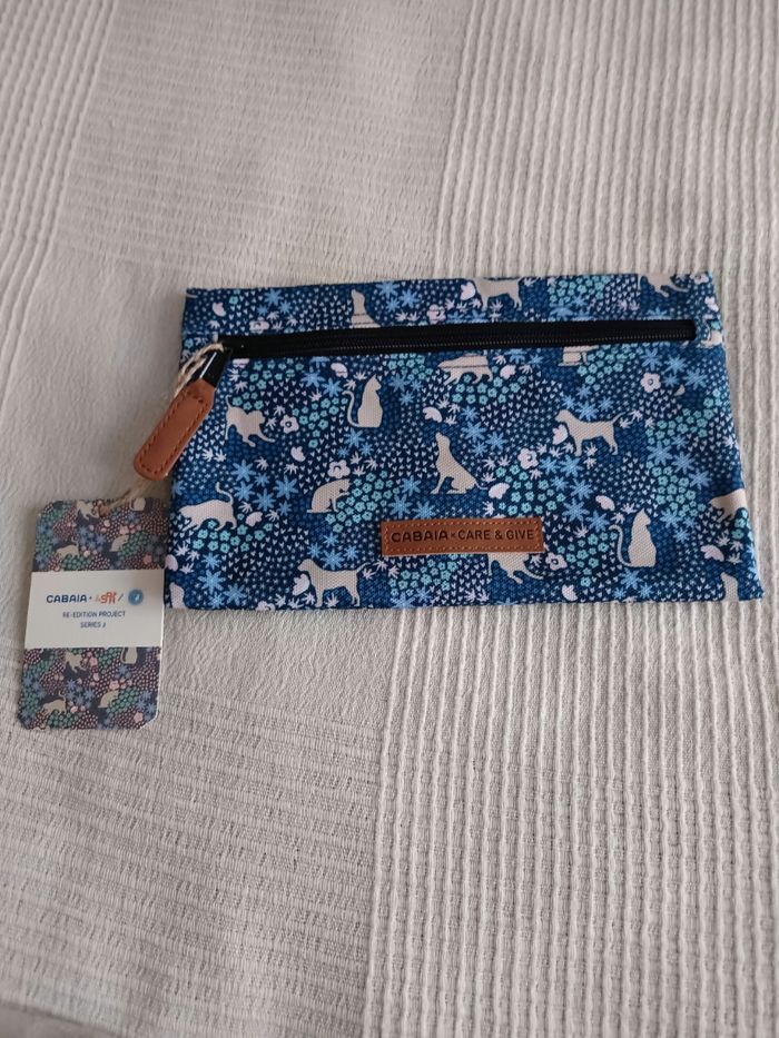 Pochette Cabaia