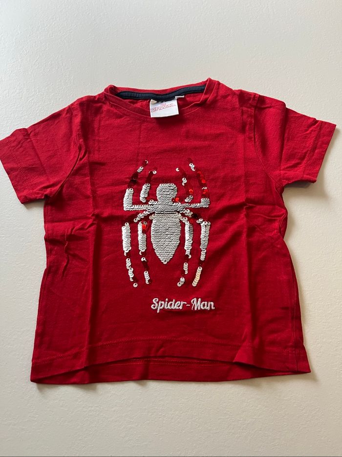 Tee shirt à sequins Spiderman 3 ans