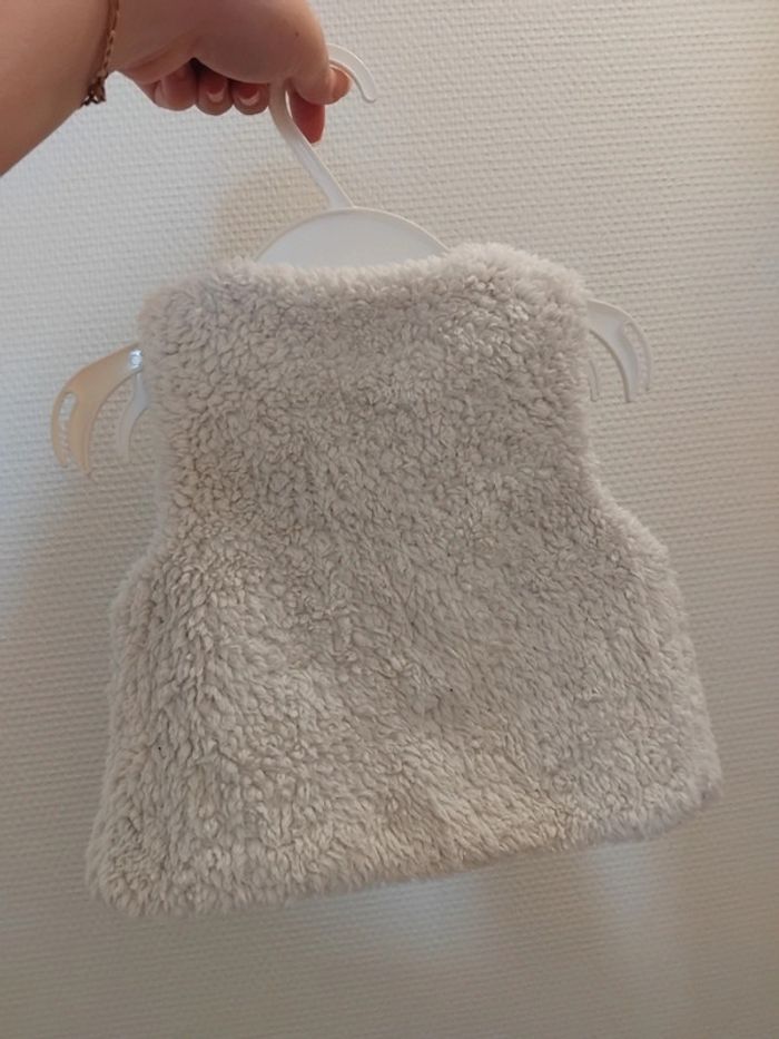 Tape à l'œil gilets fausse fourrure fille 9mois - photo numéro 2