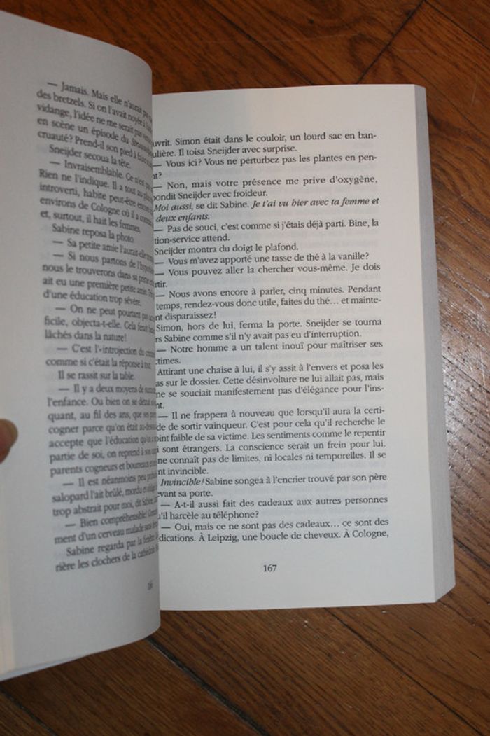 livre " 48 heures pour mourir" Andreas Gruber - photo numéro 2