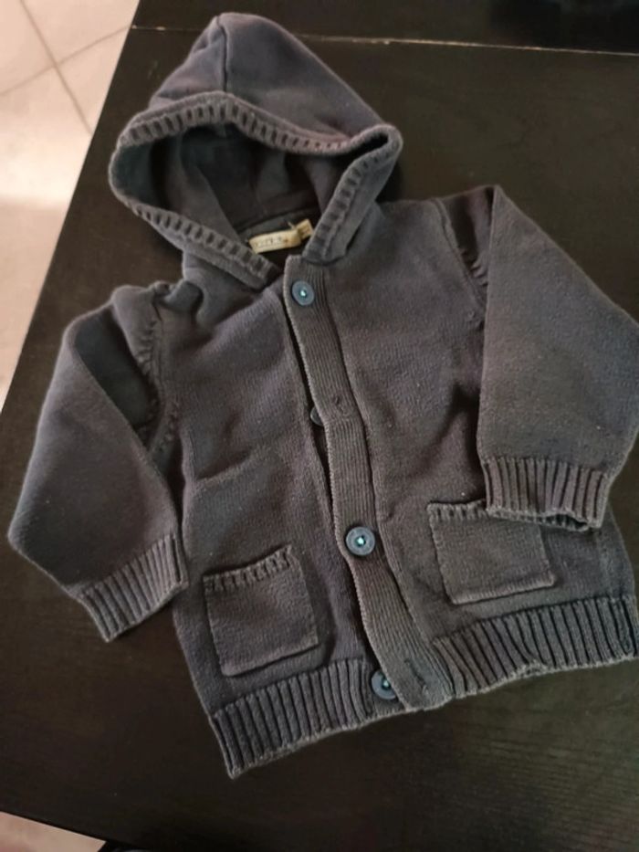 Gilet tape à l'oeil 23 mois