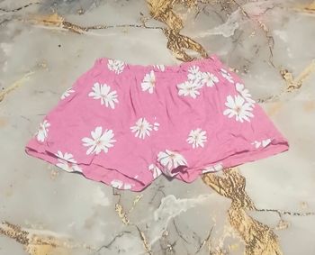 Short rose avec fleurs taille 10 ans 