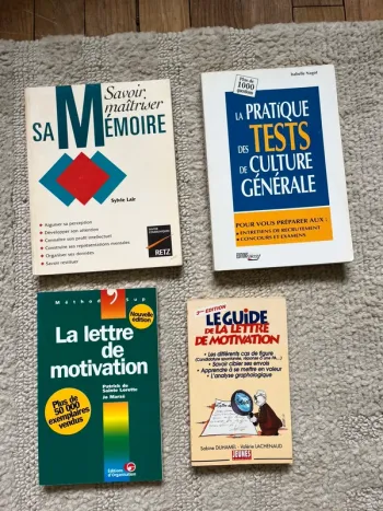 Collection de 4 livres, candidatures et tests