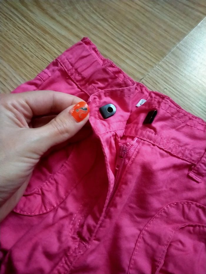 Panta court rose. U collection.
Taille 3 ans - photo numéro 6