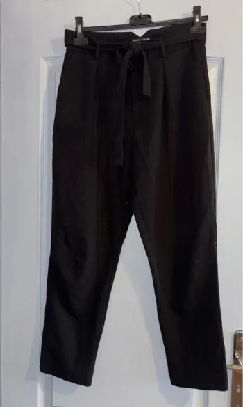 Pantalon avec noeud Tally weijl taille 36