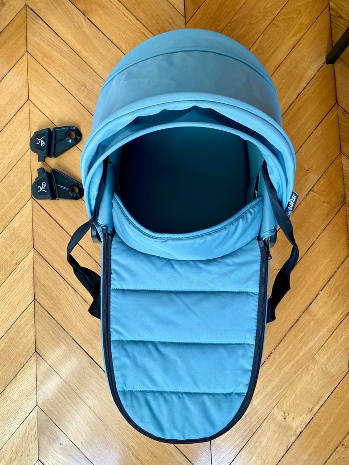 Nacelle Yoyo Aqua avec accessoires (adaptateurs, pluie et moustiquaire) - photo numéro 4