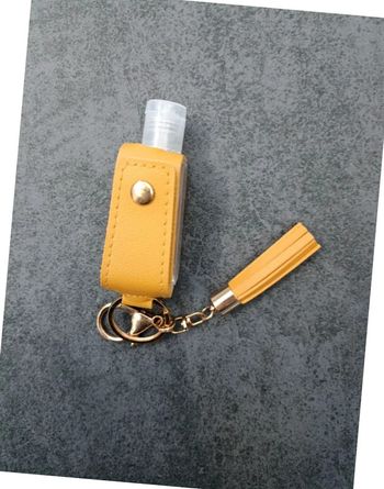 Petit flacon + porte clé