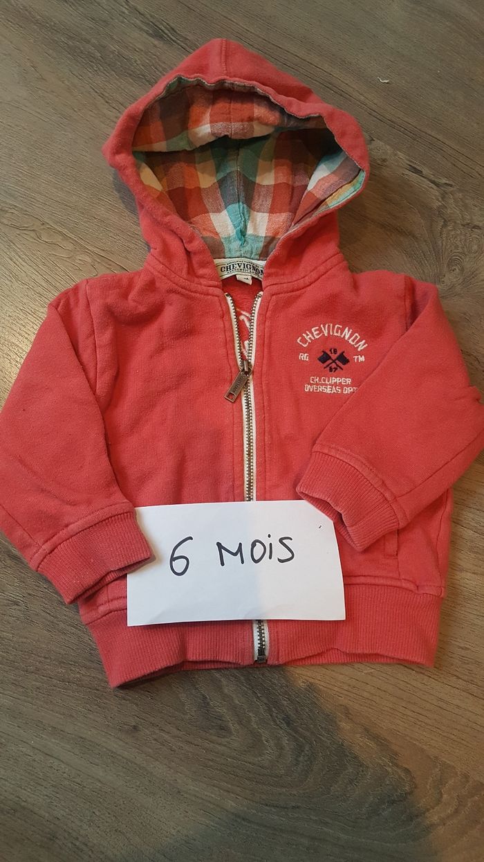 Sweat Chevignon 6 mois