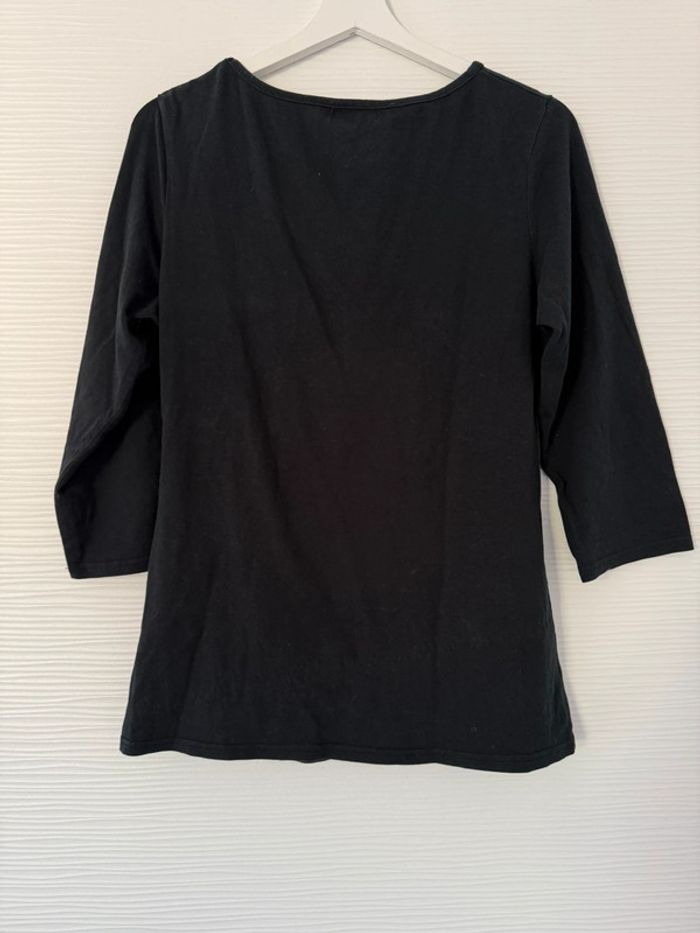 Haut t-shirt à manches longues 3/4 fluide noir uni simple basique col V décolleté avec boutons - photo numéro 4