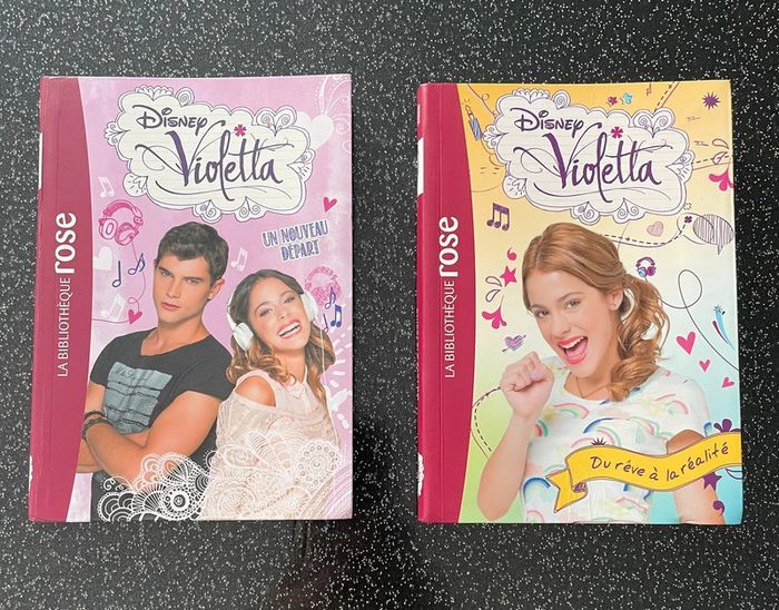 Bibliothèque rose - lot 2 livres Violetta