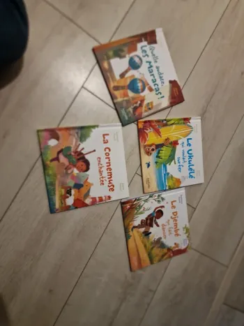 Lot Livres Mac Do Thème En Avant la Musique