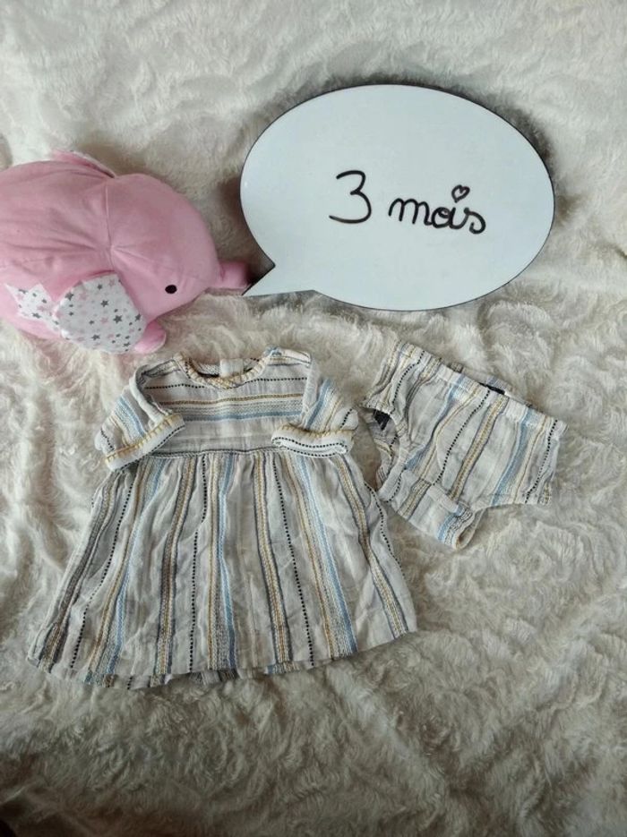 Ensemble (robe+boomer) Fille 3 mois Kiabi 100% coton