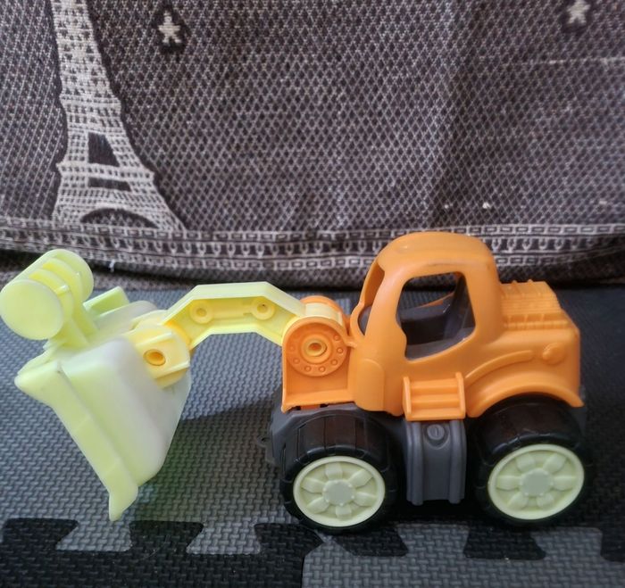 Lot jouets véhicules - photo numéro 7