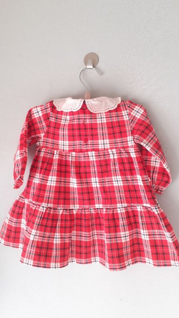 Robe a carreaux avec col dentelle - photo numéro 1