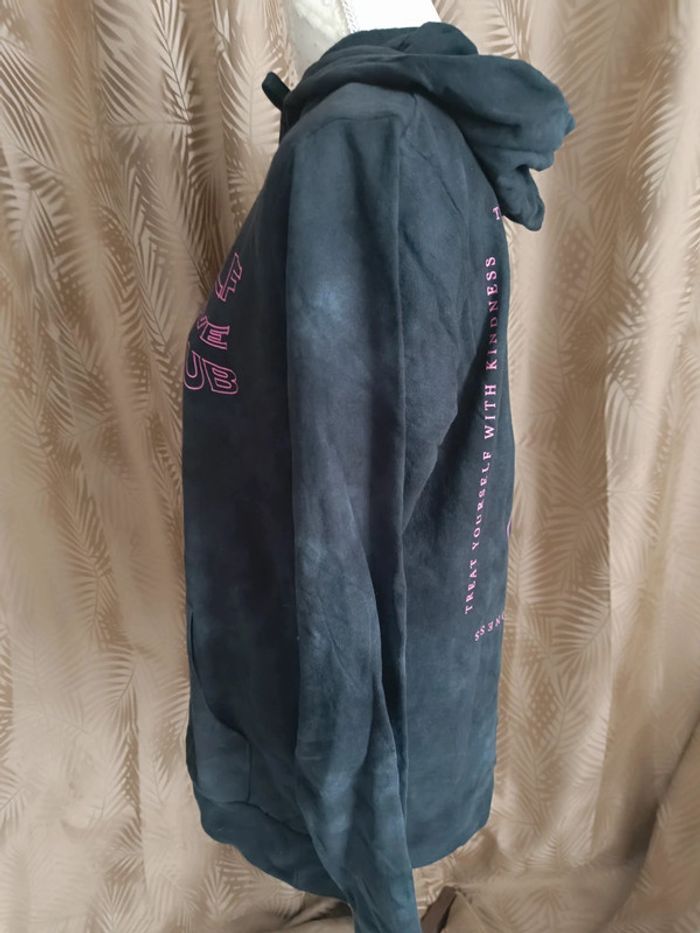 Pull a capuche Neuf🩷Self Love Club🩷Taille L - photo numéro 2